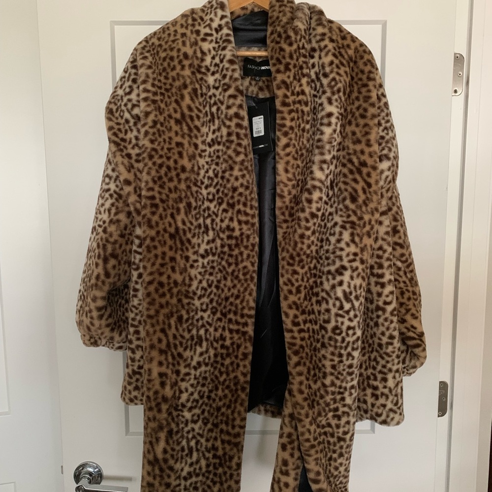 Super soft 2 piece jacket. Brand new with tags